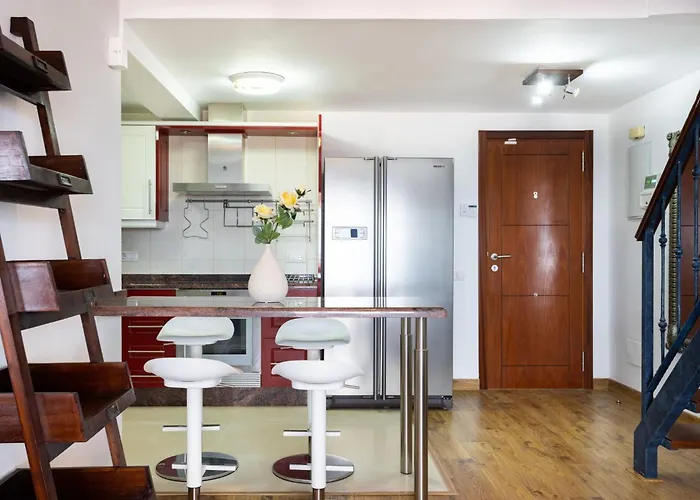 شقة Attic Vistas Mit Wunderschoenem Meerblick By Interhome