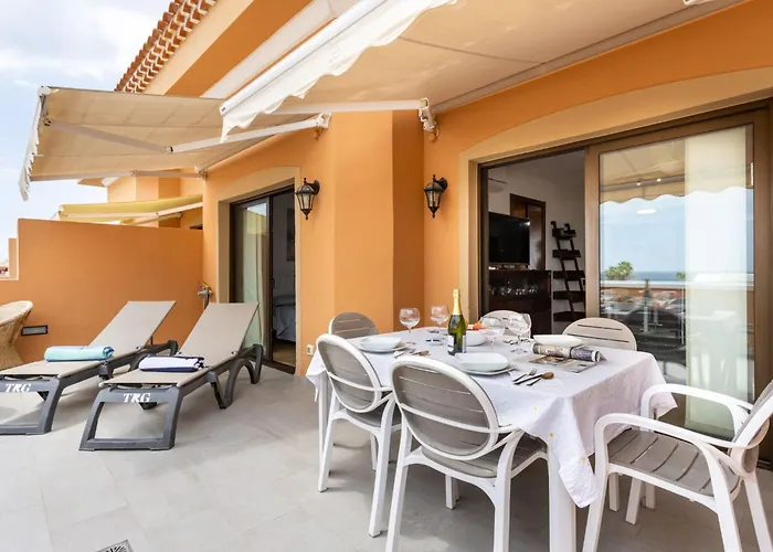 Attic Vistas Mit Wunderschoenem Meerblick By Interhome Apartmán *