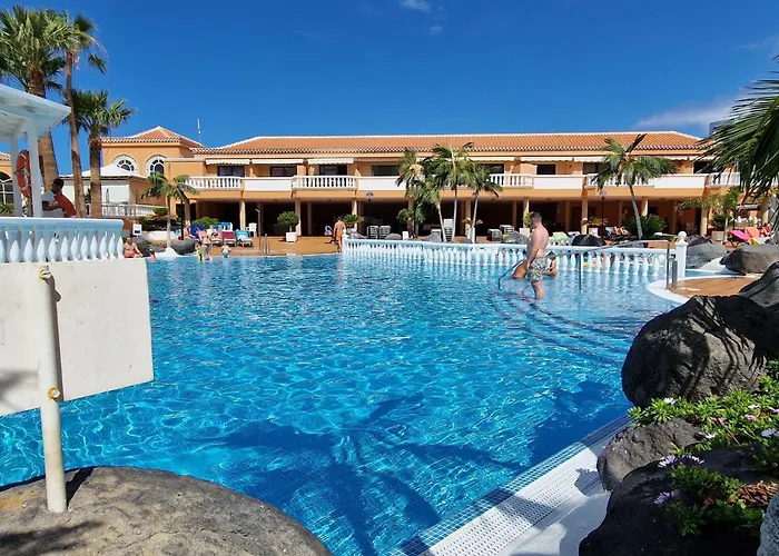 Appartamento Attic Vistas Mit Wunderschoenem Meerblick By Interhome *